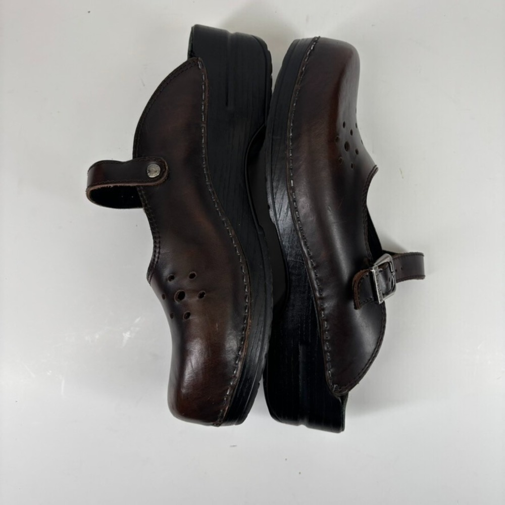 Dansko Merrie Women's US 11.5–12/42 Brown Leather Mary Jane Comfort Buckle Clogs - Picture 5 of 16